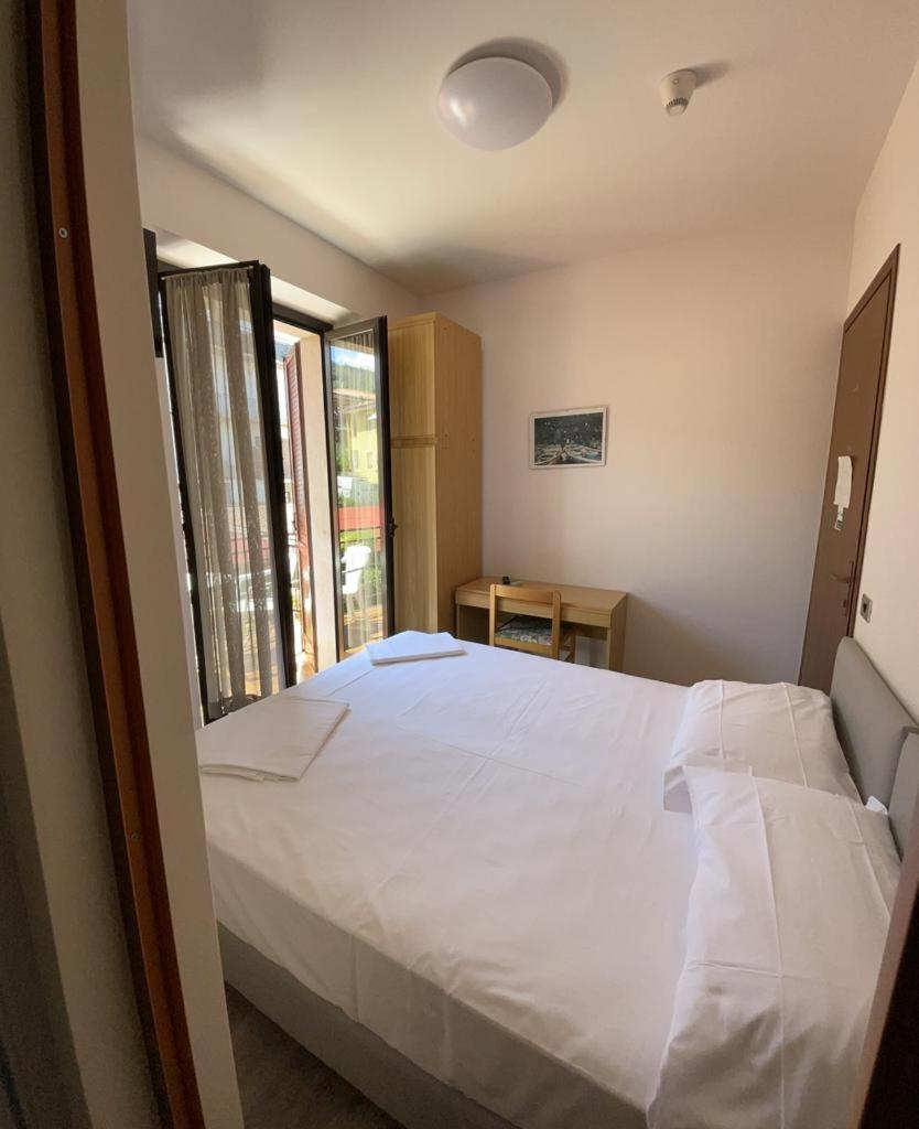 Garni Onda Hotel Torri Del Benaco Bilik gambar