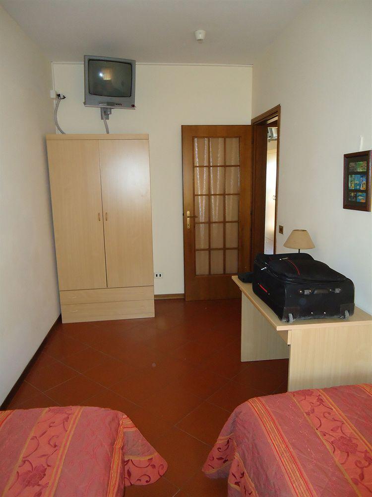 Garni Onda Hotel Torri Del Benaco Luaran gambar