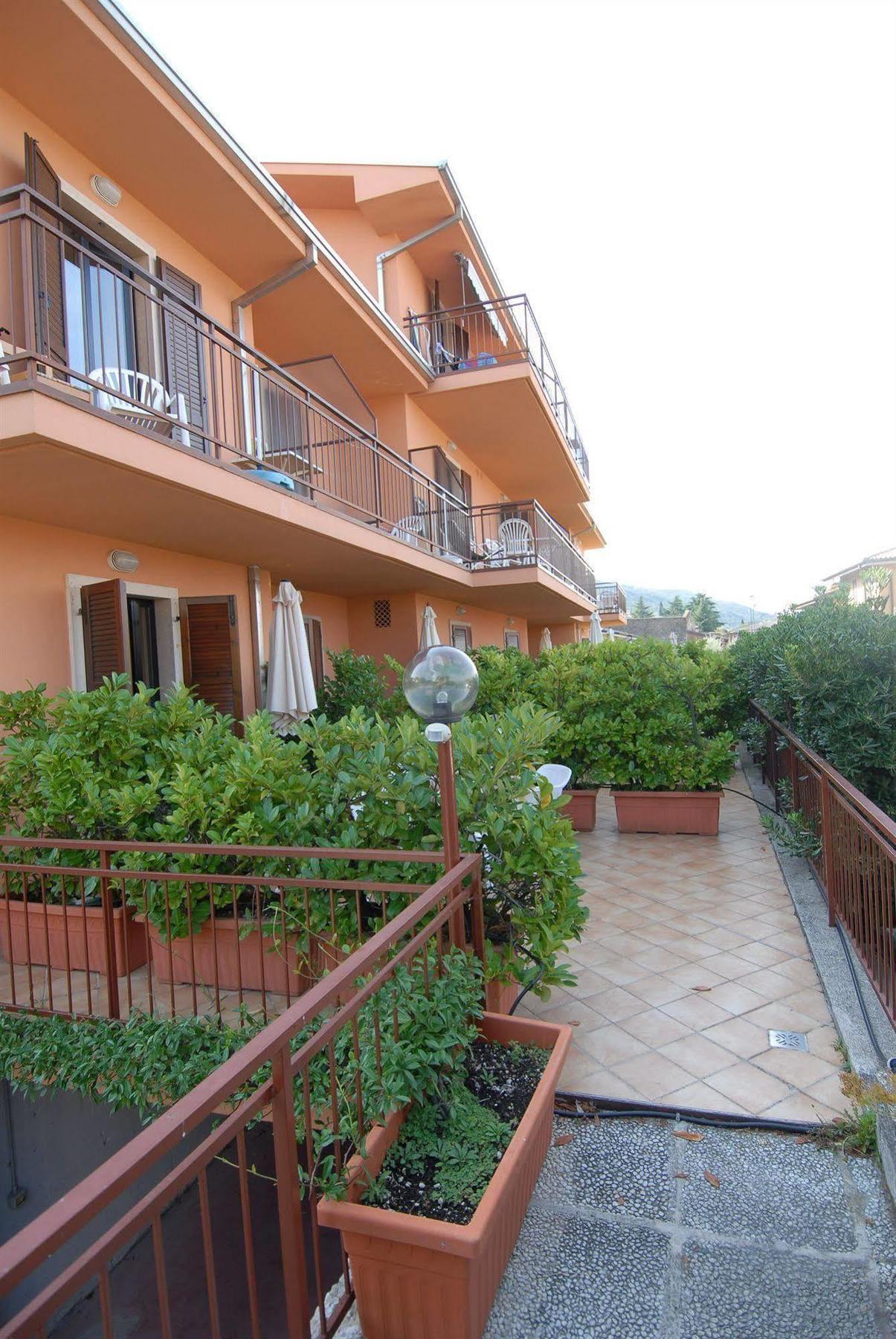 Garni Onda Hotel Torri Del Benaco Luaran gambar