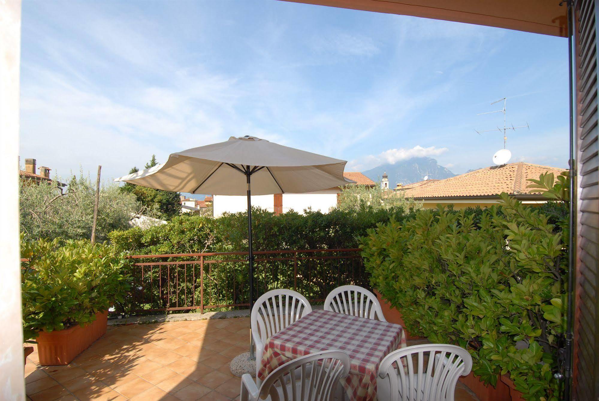 Garni Onda Hotel Torri Del Benaco Luaran gambar